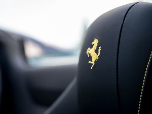 Used 2022 Ferrari 812 GTS RWD image 86