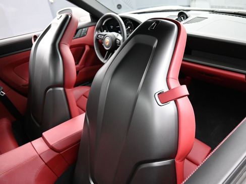 Certified 2024 Porsche 911 Carrera GTS image 25