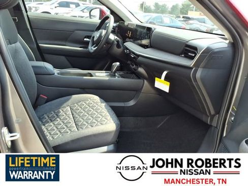 New 2026 Nissan Kicks SV image 18