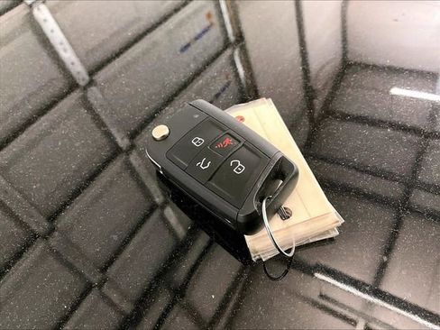 Used 2022 Volkswagen Jetta Sport FWD image 9