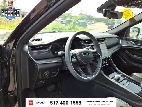 Used 2023 Jeep Grand Cherokee L Overland w/ Luxury Tech Group IV AWD/4WD image 15