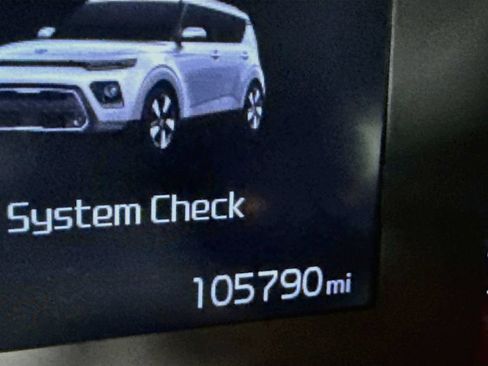 Used 2020 Kia Soul EX FWD image 4