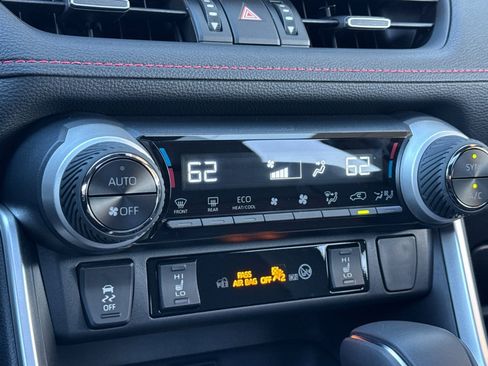 Certified 2025 Toyota RAV4 XSE image 25