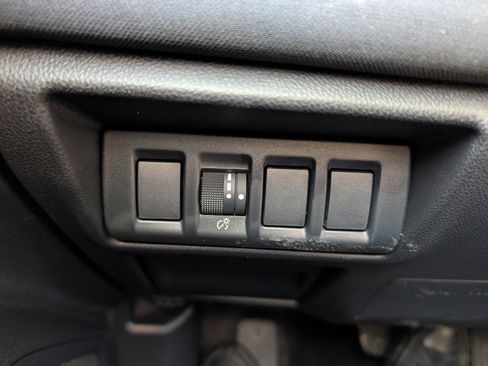 Certified 2025 Subaru Outback image 31