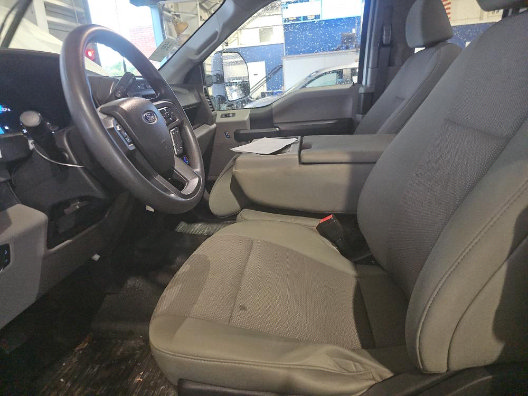 Used 2022 Ford F250 XL w/ Power Equipment Group AWD/4WD image 4