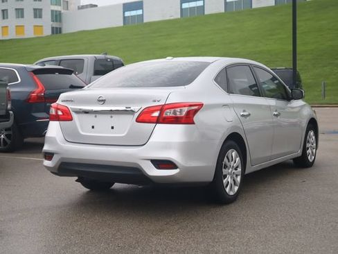 Used 2016 Nissan Sentra SV FWD image 6