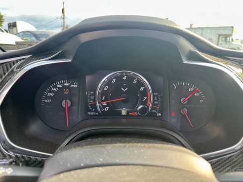 Used 2014 Chevrolet Corvette Stingray Convertible RWD image 15