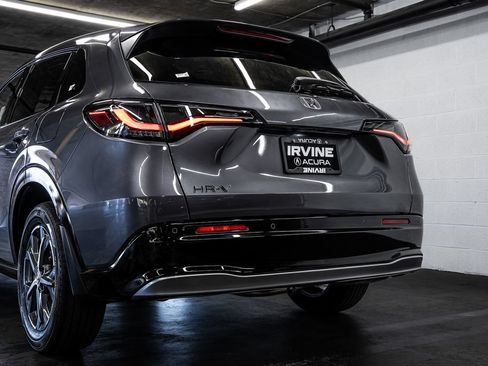 Used 2023 Honda HR-V EX-L image 16