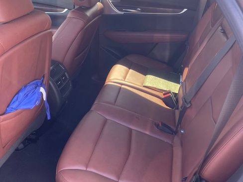 Used 2023 Cadillac XT5 Premium Luxury w/ Technology Package FWD image 10