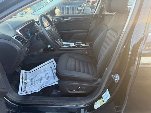 Used 2013 Ford Fusion SE image 12