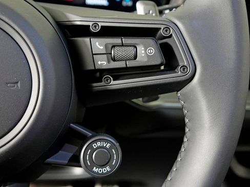 New 2026 Porsche Cayenne S image 26