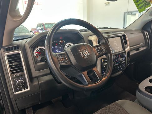 Used 2016 RAM 1500 Big Horn AWD/4WD image 12