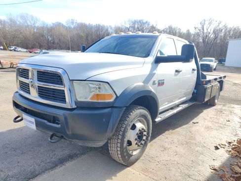 Used 2011 RAM 5500 4x4 Crew Cab image 8