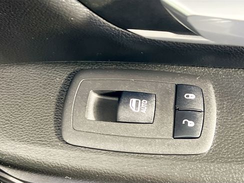 Used 2023 RAM 1500 Big Horn image 32