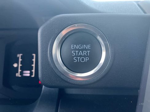 Used 2025 Toyota 4Runner SR5 image 24