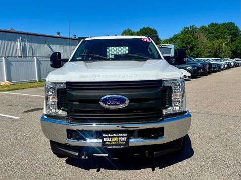 Used 2017 Ford F350 XL w/ Power Equipment Group AWD/4WD image 2