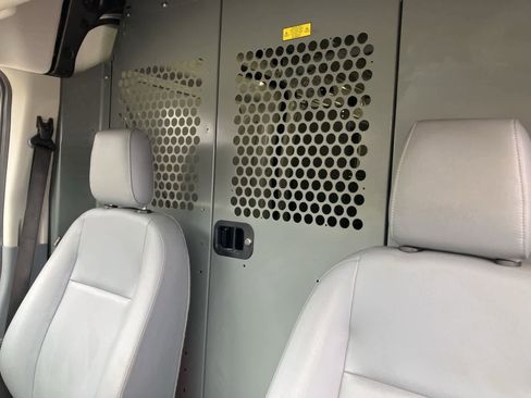 Used 2017 Ford Transit 150 130 Medium Roof RWD image 19