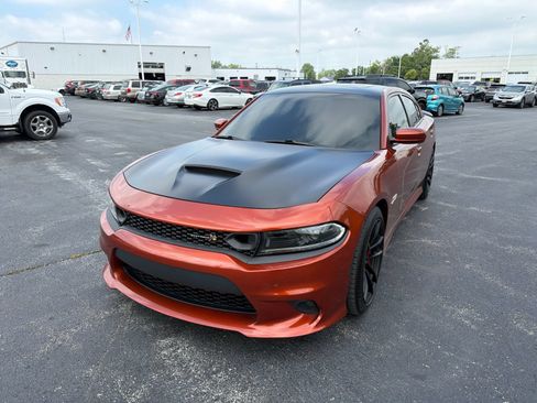 Used 2022 Dodge Charger Scat Pack w/ Dynamics Package RWD image 2