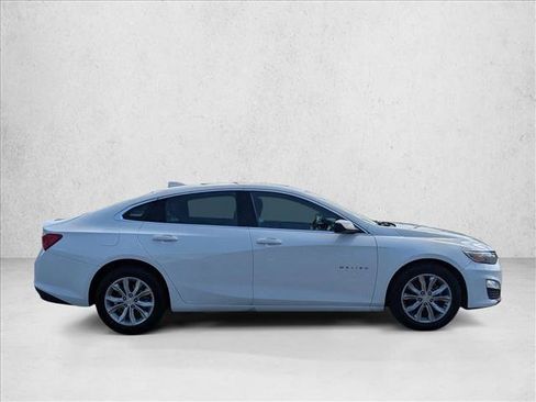 Used 2024 Chevrolet Malibu LT FWD image 3
