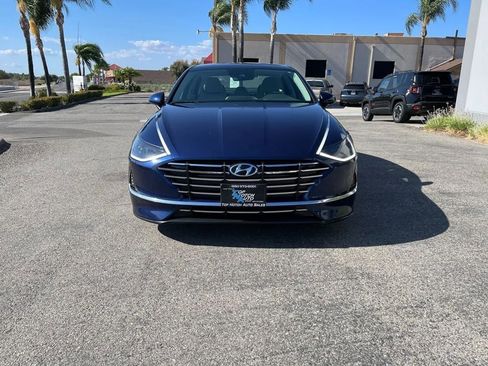 Used 2021 Hyundai Sonata SE image 2