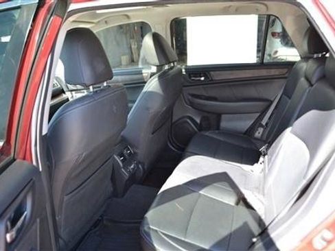 Used 2018 Subaru Outback 2.5i Limited AWD/4WD image 19