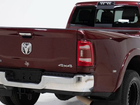 Used 2020 RAM 3500 Laramie w/ Max Tow Package AWD/4WD image 16