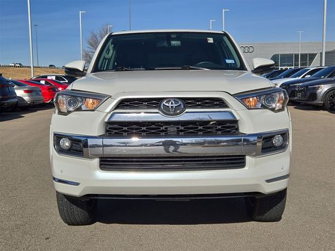 Used 2018 Toyota 4Runner Limited image 10