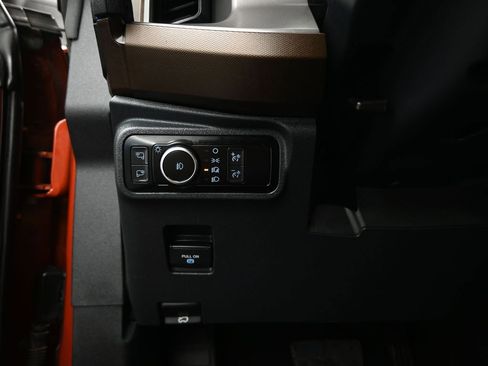 Used 2022 Ford Bronco Outer Banks image 10