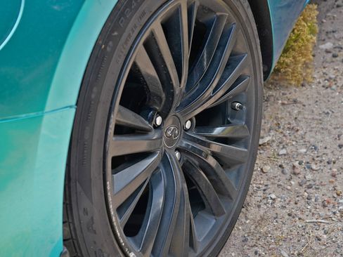 Used 2018 INFINITI Q60 3.0t Luxe w/ Sensory Package 3.0T Luxe image 11