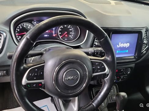 Used 2020 Jeep Compass Limited AWD/4WD image 5