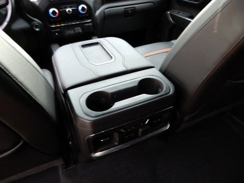 Used 2019 GMC Sierra 1500 AT4 w/ AT4 Premium Package image 18