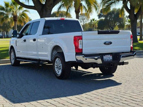Used 2017 Ford F250 XLT w/ XLT Value Package image 5