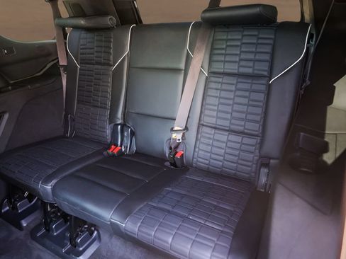 Certified 2023 Cadillac Escalade Premium Luxury Platinum AWD/4WD image 26