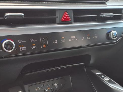 New 2025 Kia Sorento EX w/ EX Panoramic Sunroof Package AWD/4WD image 10