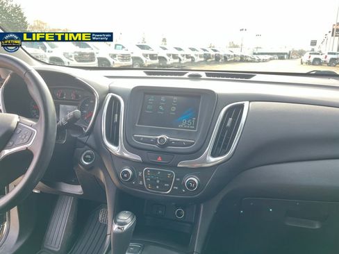Used 2018 Chevrolet Equinox LT image 26