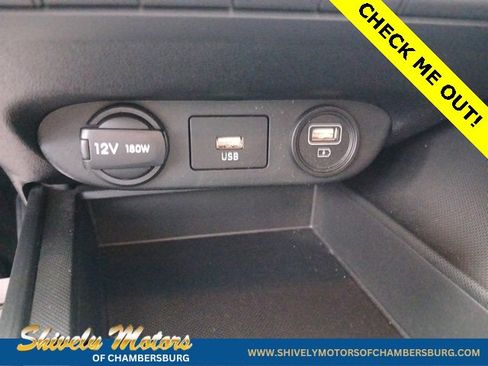 Used 2023 Hyundai Elantra SEL image 20