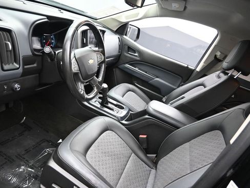 Used 2017 Chevrolet Colorado Z71 RWD image 20