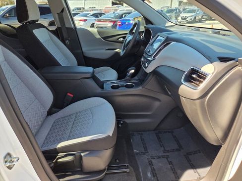Certified 2024 Chevrolet Equinox LS w/ LS Convenience Package image 15