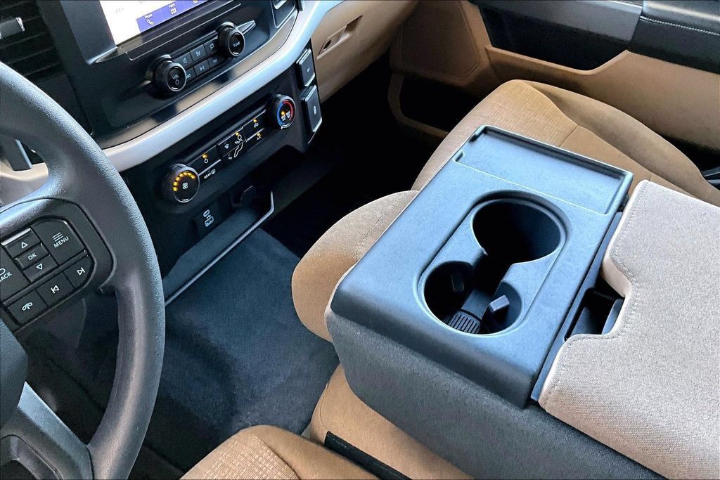 Used 2023 Ford F150 XLT RWD image 5