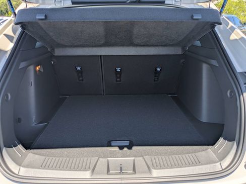 New 2026 Chevrolet Trax RS w/ Sunroof Package FWD image 7