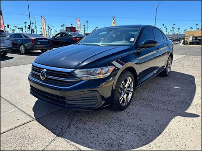 Used 2023 Volkswagen Jetta SE w/ Panoramic Sunroof Package
