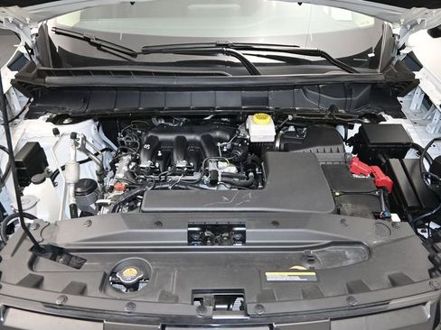 Used 2025 Nissan Pathfinder SV AWD/4WD image 28