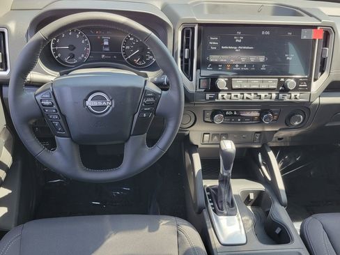 New 2026 Nissan Frontier SV w/ SV Convenience Package RWD image 4