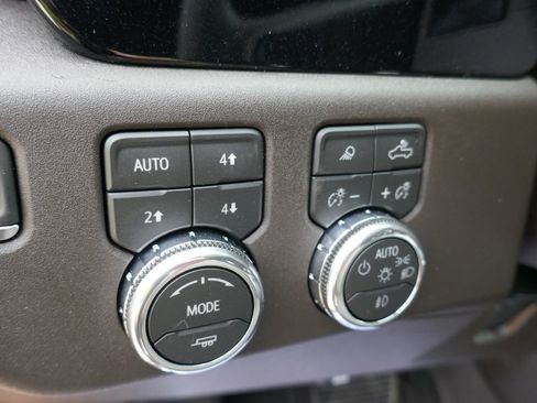 New 2026 GMC Sierra 2500 SLT w/ SLT Premium Package image 20