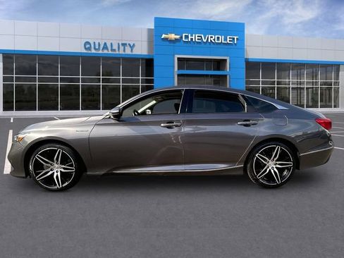 Used 2022 Honda Accord Touring image 4