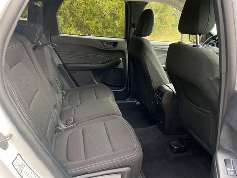 Used 2025 Ford Escape Active image 31