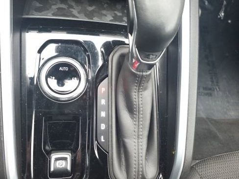 Used 2023 Chevrolet Colorado LT w/ LT Convenience Package image 20