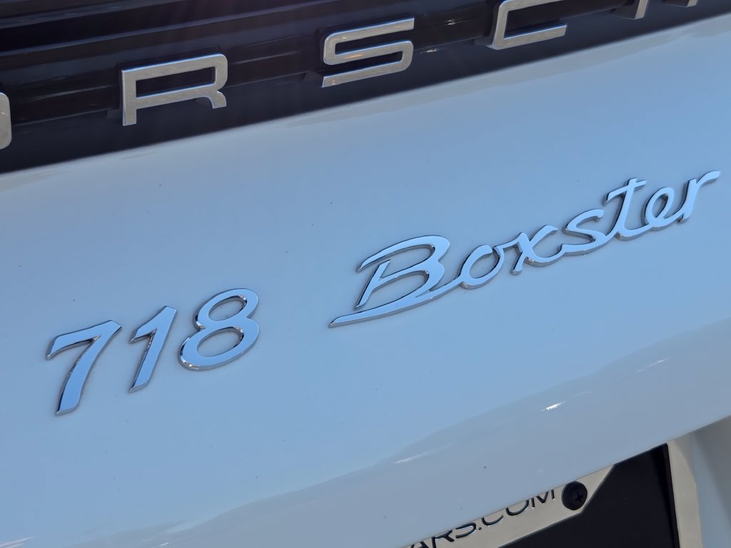 Used 2019 Porsche 718 Boxster RWD image 23