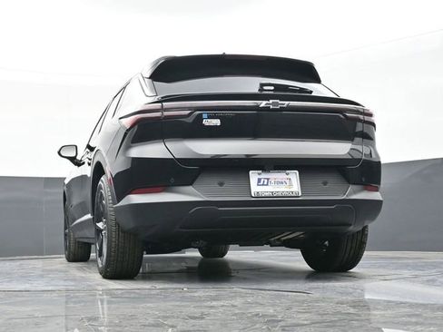 New 2026 Chevrolet Equinox EV LT w/ Midnight Package FWD image 40