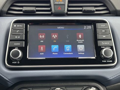 Used 2023 Nissan Versa SV FWD image 18